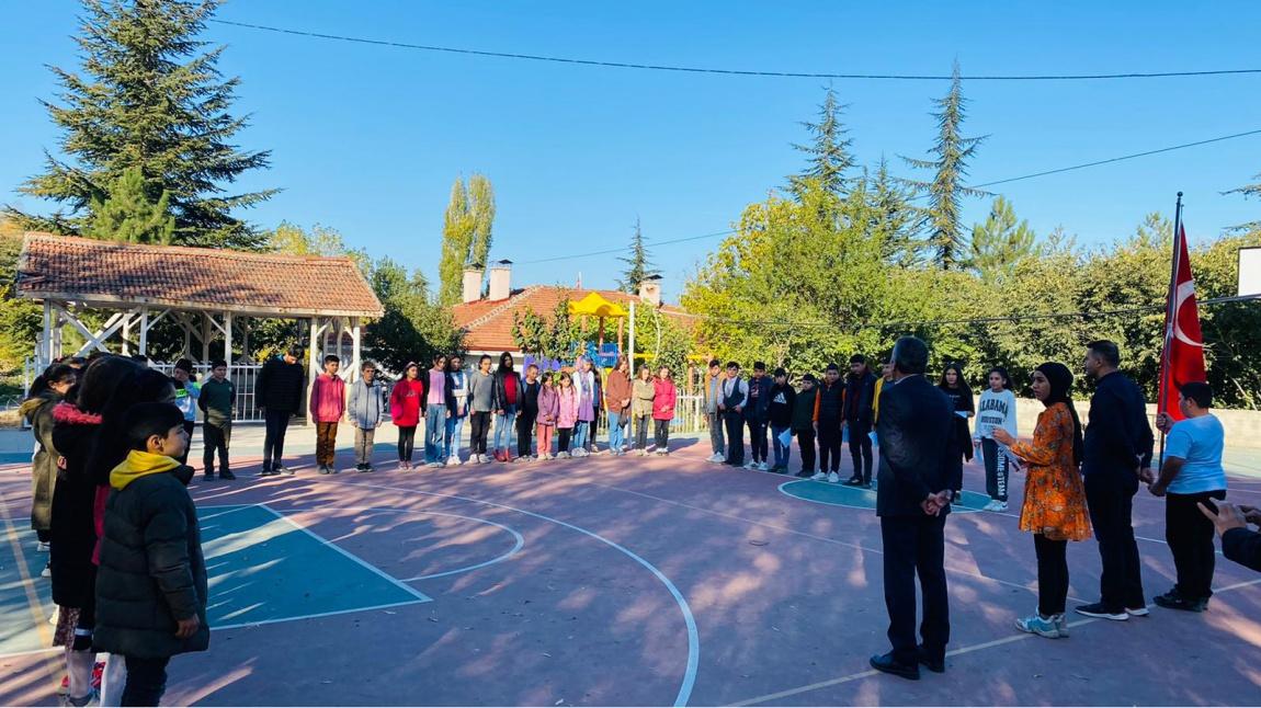 Küçükbağlar Ahmet Dursun Çalışkan Ortaokulu Fotoğrafı